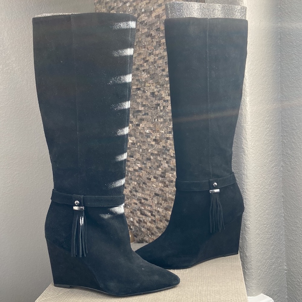 Black Heeled Nine West Boots - Picture 3 of 8